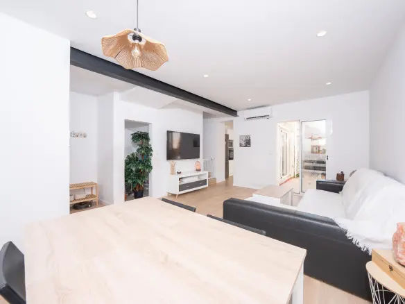2-bedroom Duplex In Elche, Spain (128 M²)