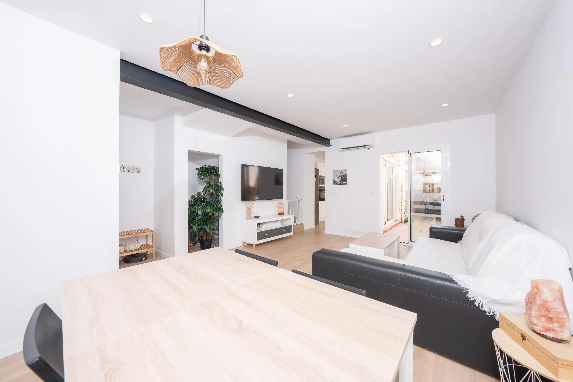 2-bedroom Duplex In Elche, Spain (128 M²)