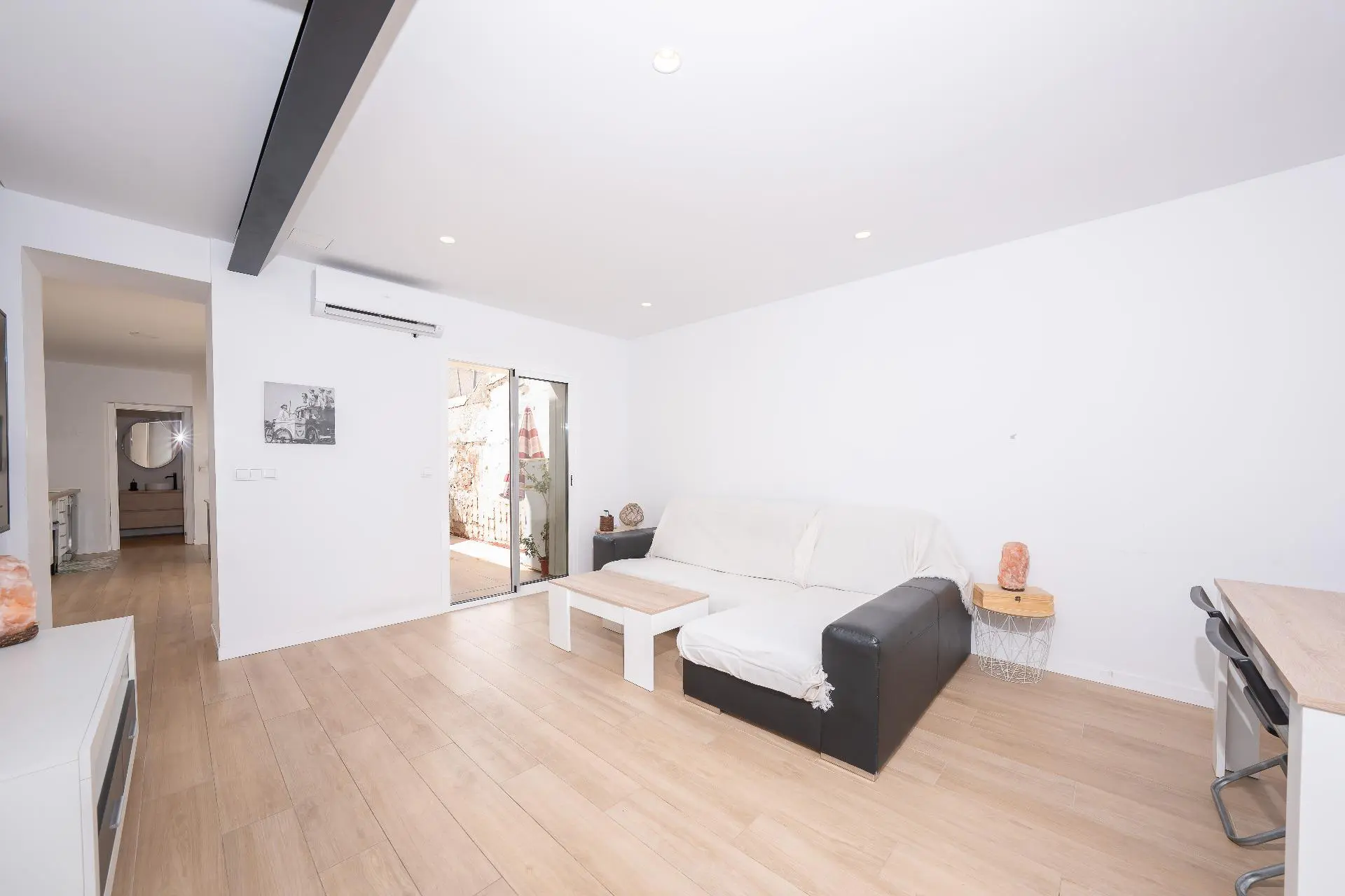 2-bedroom Duplex In Elche, Spain (128 M²)
