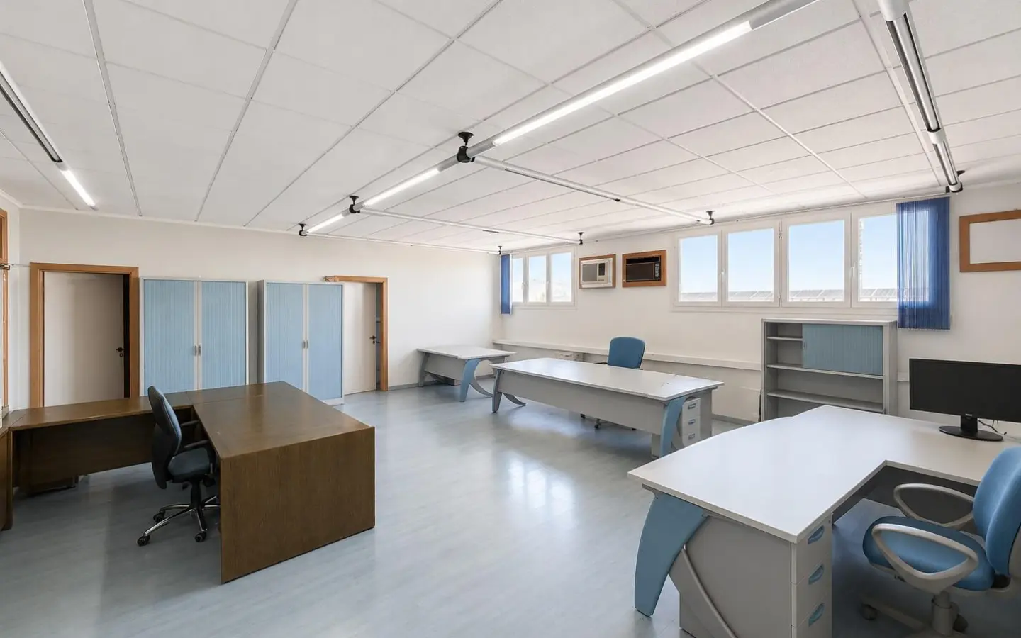 Industrial Unit In Almansa, Spain (1.110 M²)