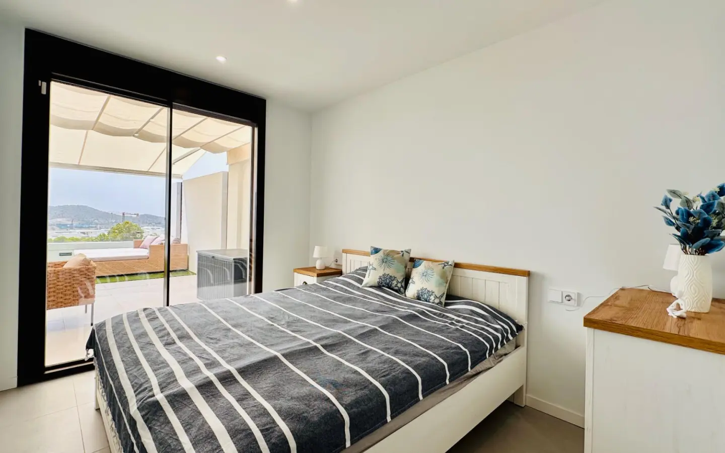 Apartment Of 100 M² In Finestrat, Spain