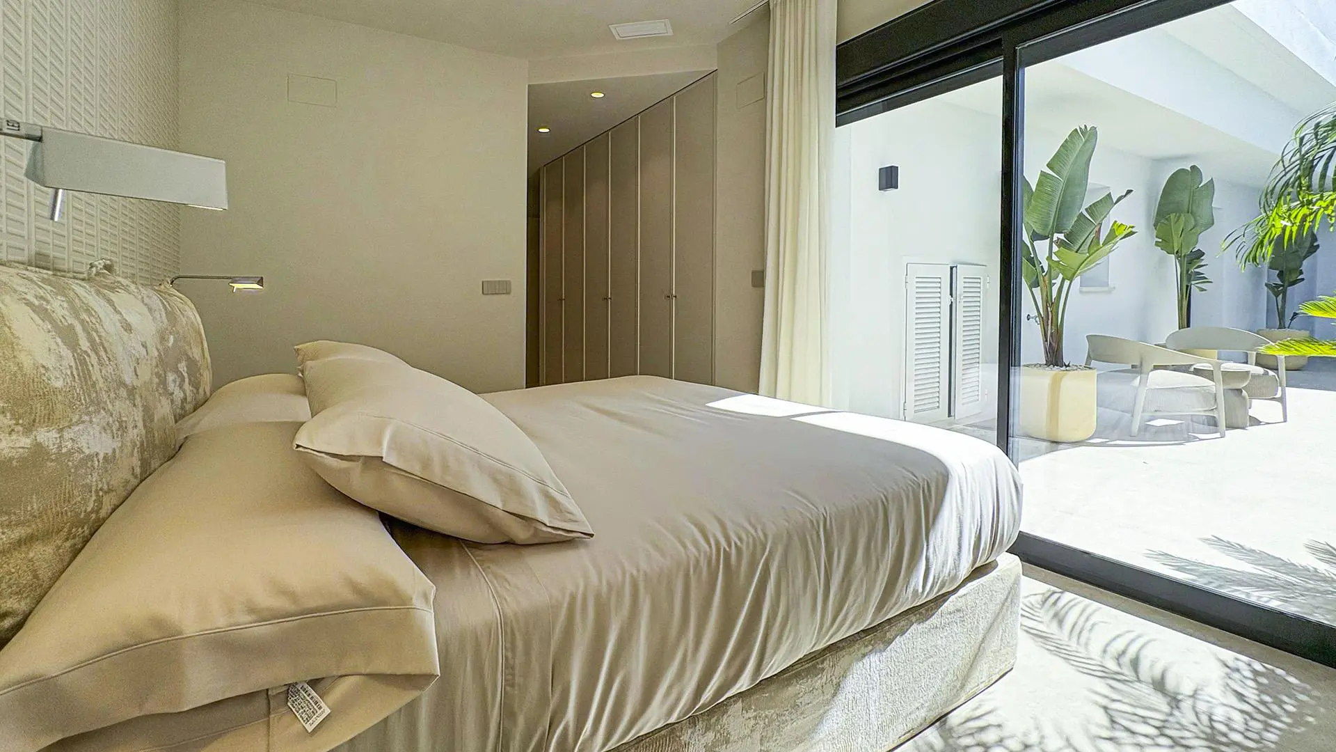 Villa Of 248 M² In Rojales, Spain