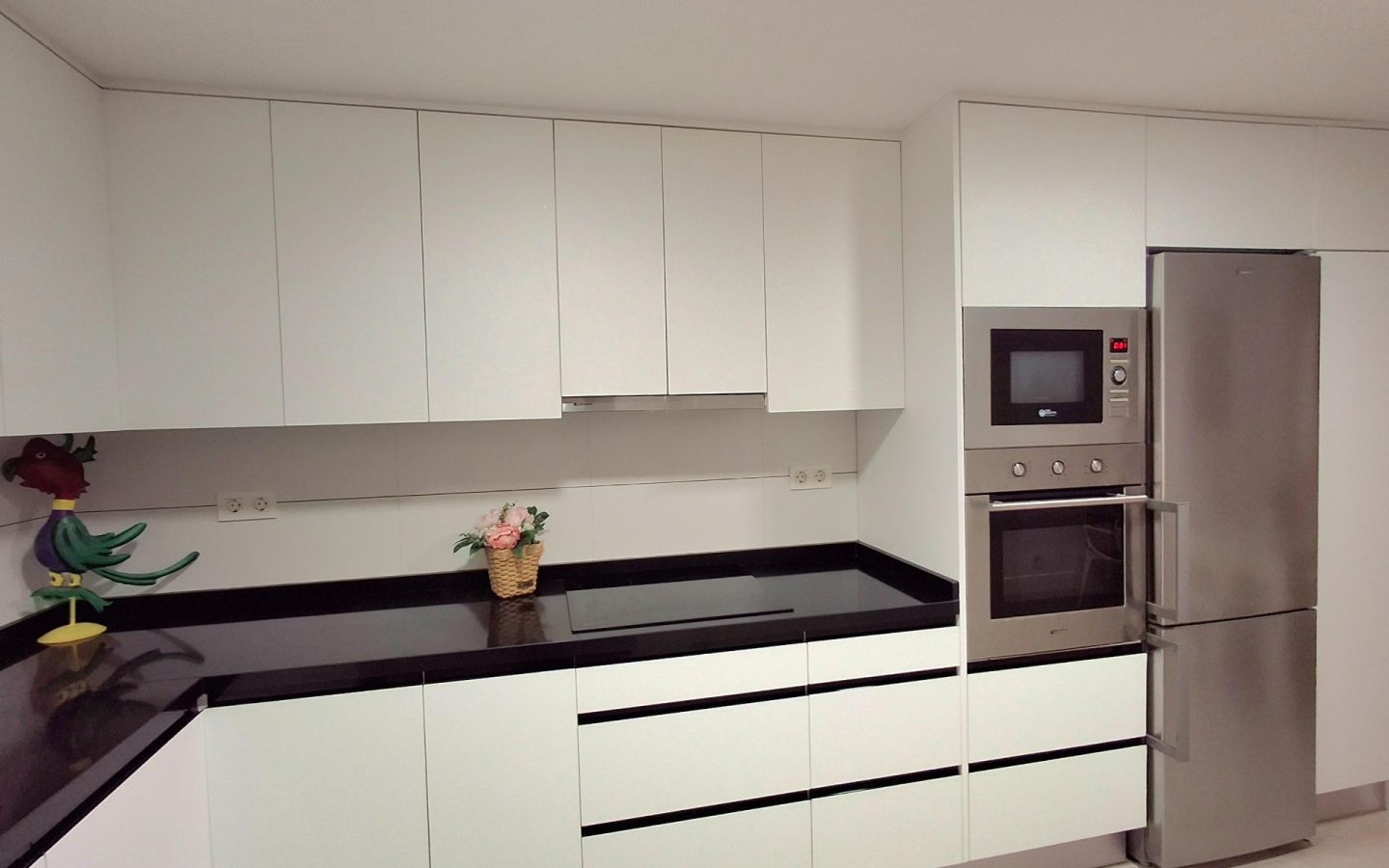 Apartment Of 123 M² With Features In Torrevieja, Spain