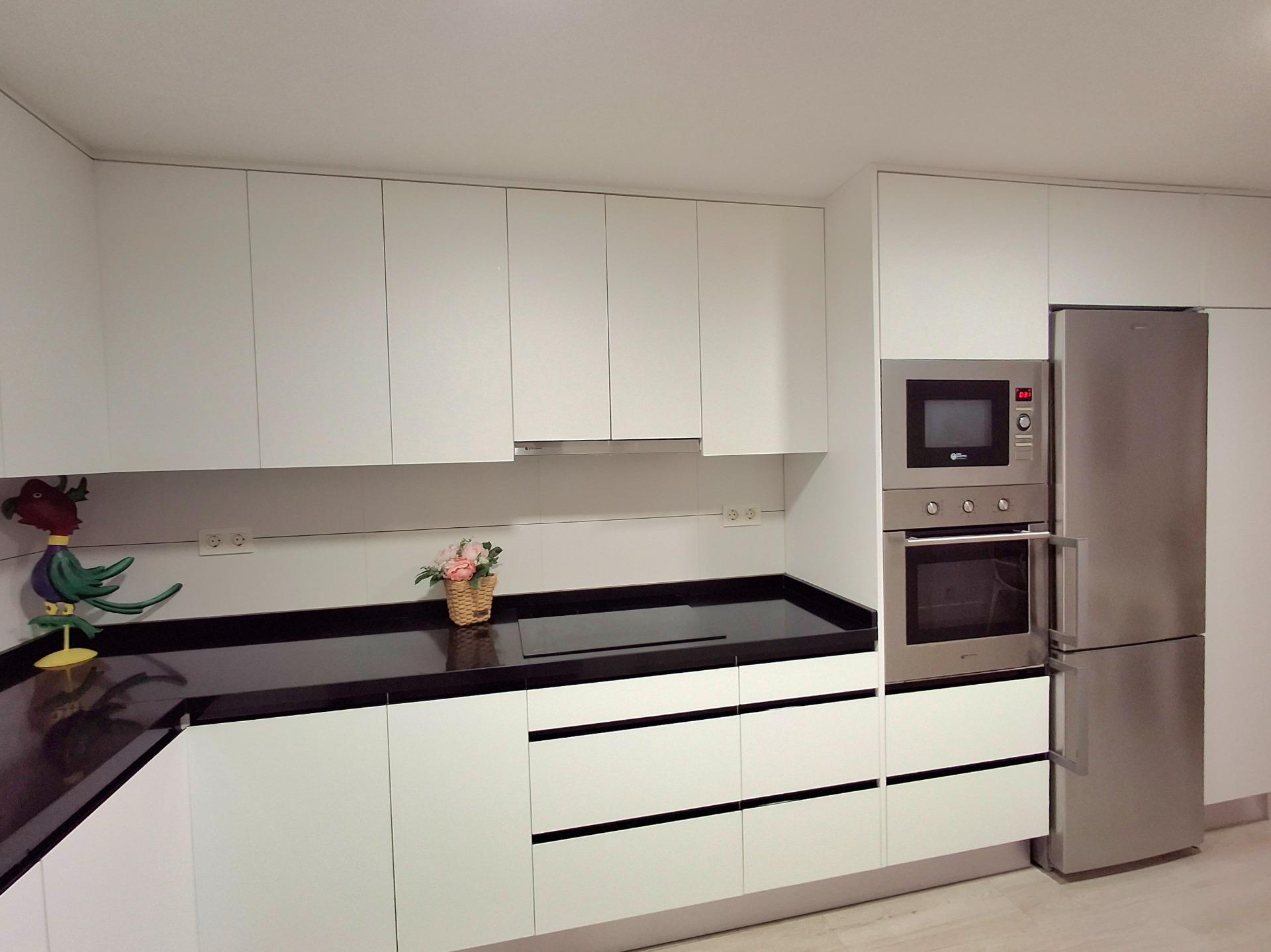 Apartment Of 123 M² With Features In Torrevieja, Spain
