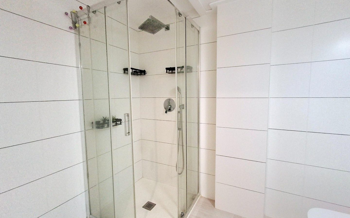 Apartment Of 123 M² With Features In Torrevieja, Spain