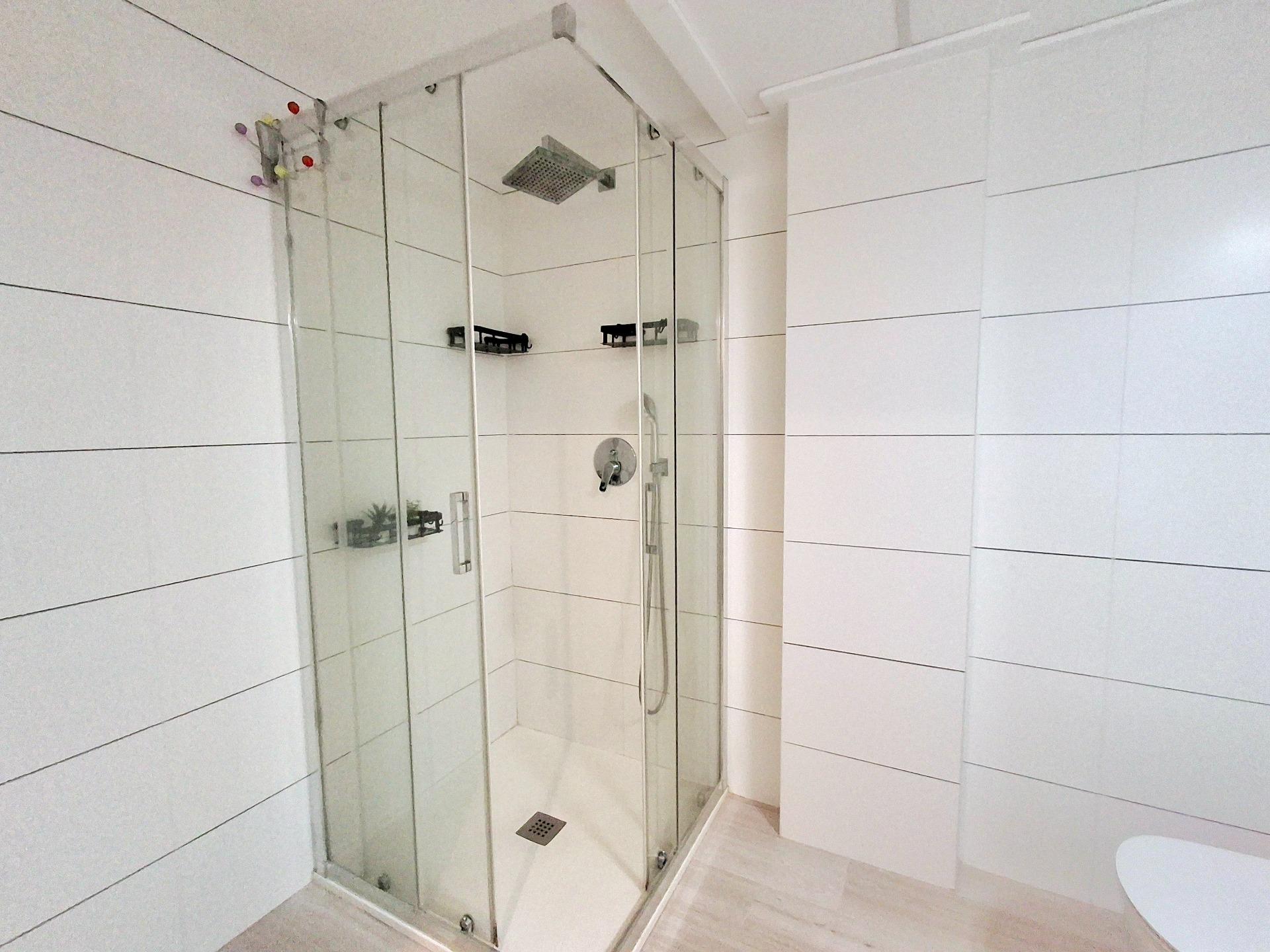 Apartment Of 123 M² With Features In Torrevieja, Spain