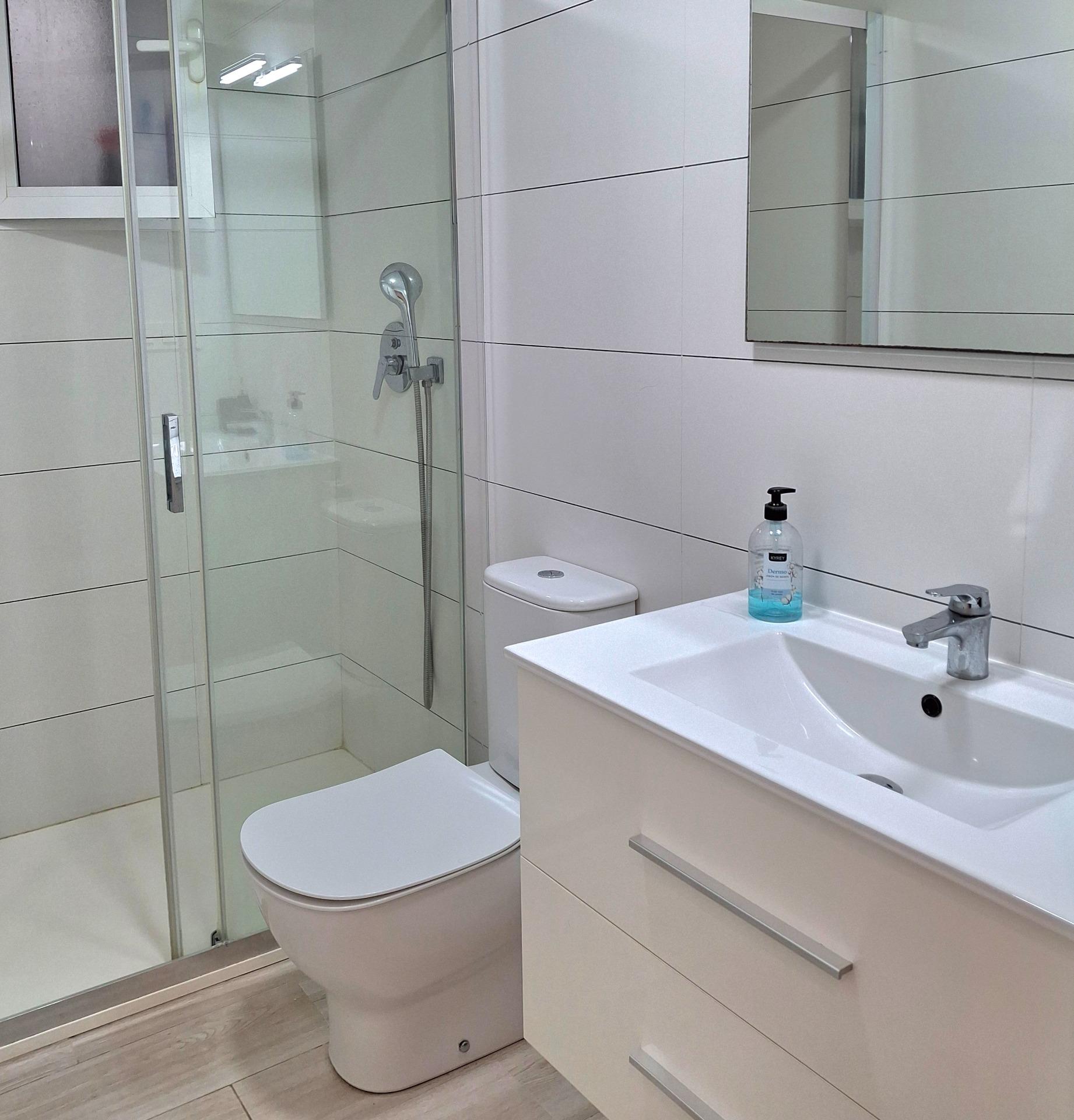 Apartment Of 123 M² With Features In Torrevieja, Spain