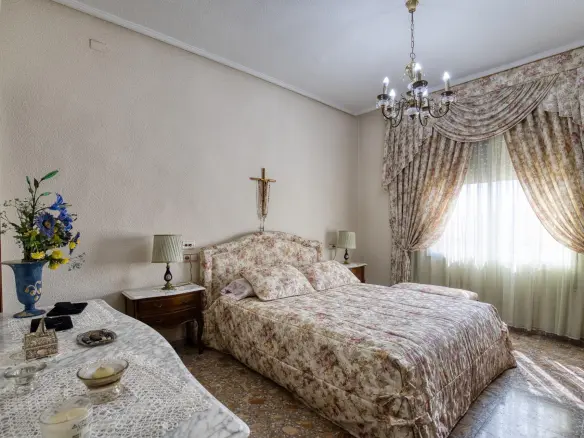5-bedroom Villa In Orihuela, Spain (388 M²)