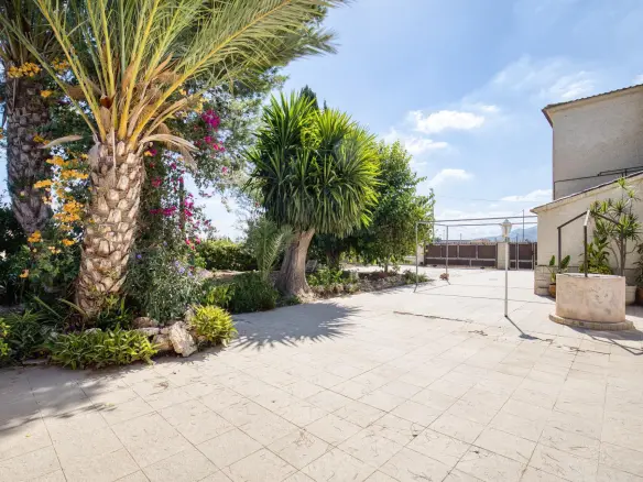 5-bedroom Villa In Orihuela, Spain (388 M²)