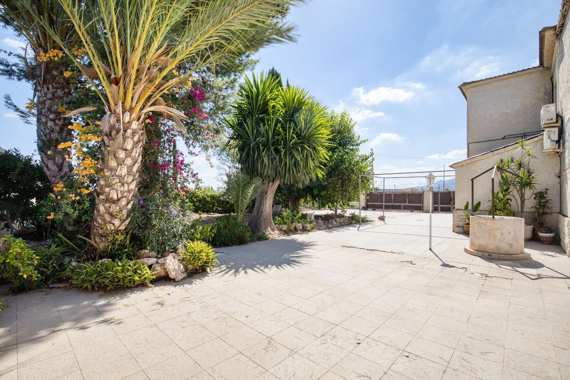 Villa Of 388 M² In Orihuela, Spain
