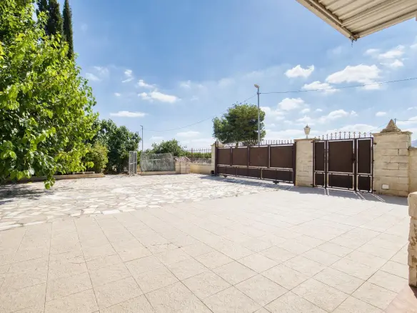 5-bedroom Villa In Orihuela, Spain (388 M²)