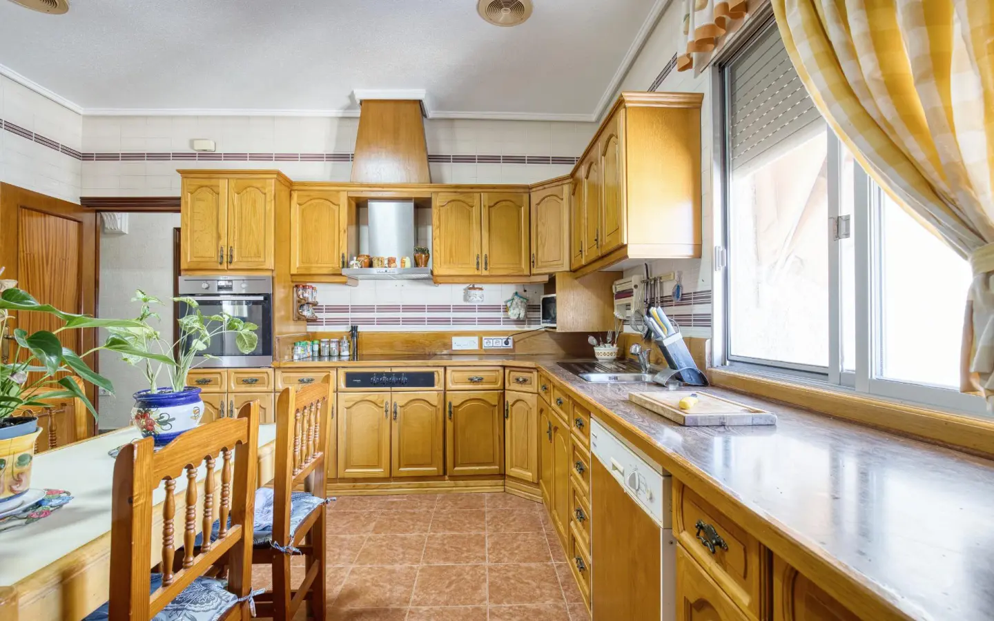 Villa Of 388 M² In Orihuela, Spain