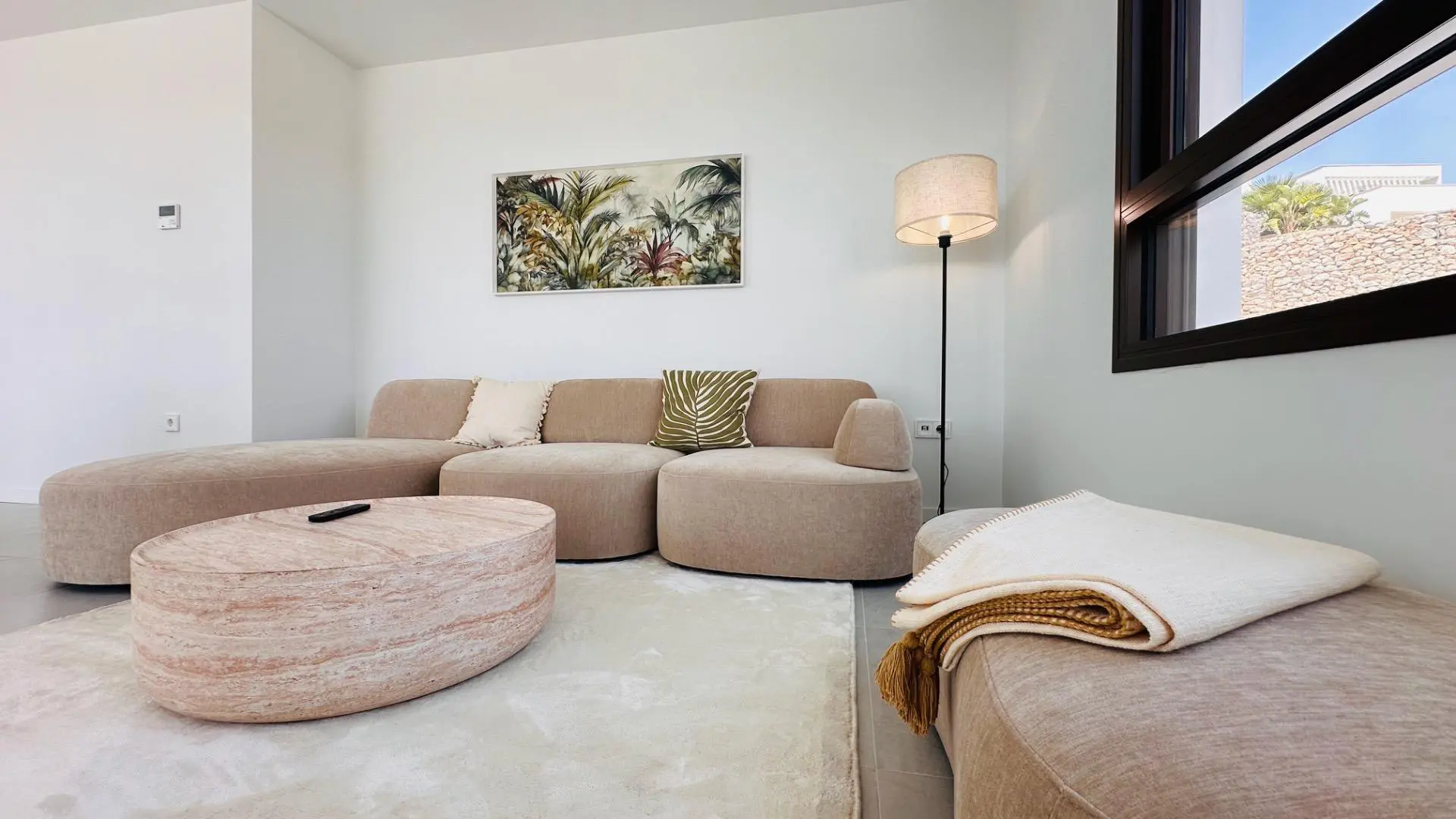 Apartment Of 130 M² In Finestrat, Spain