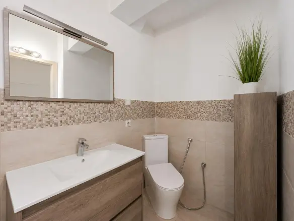 2-bedroom Apartment In Alicante, Spain (87 M²)
