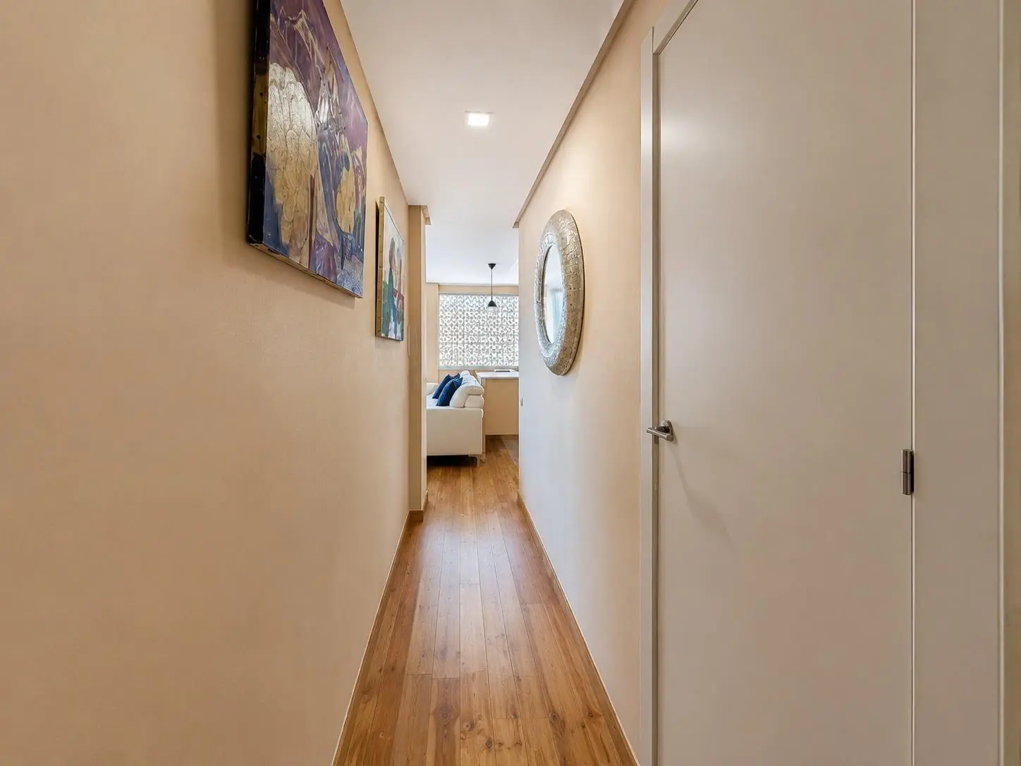 Apartment Of 87 M² In Alicante, Spain