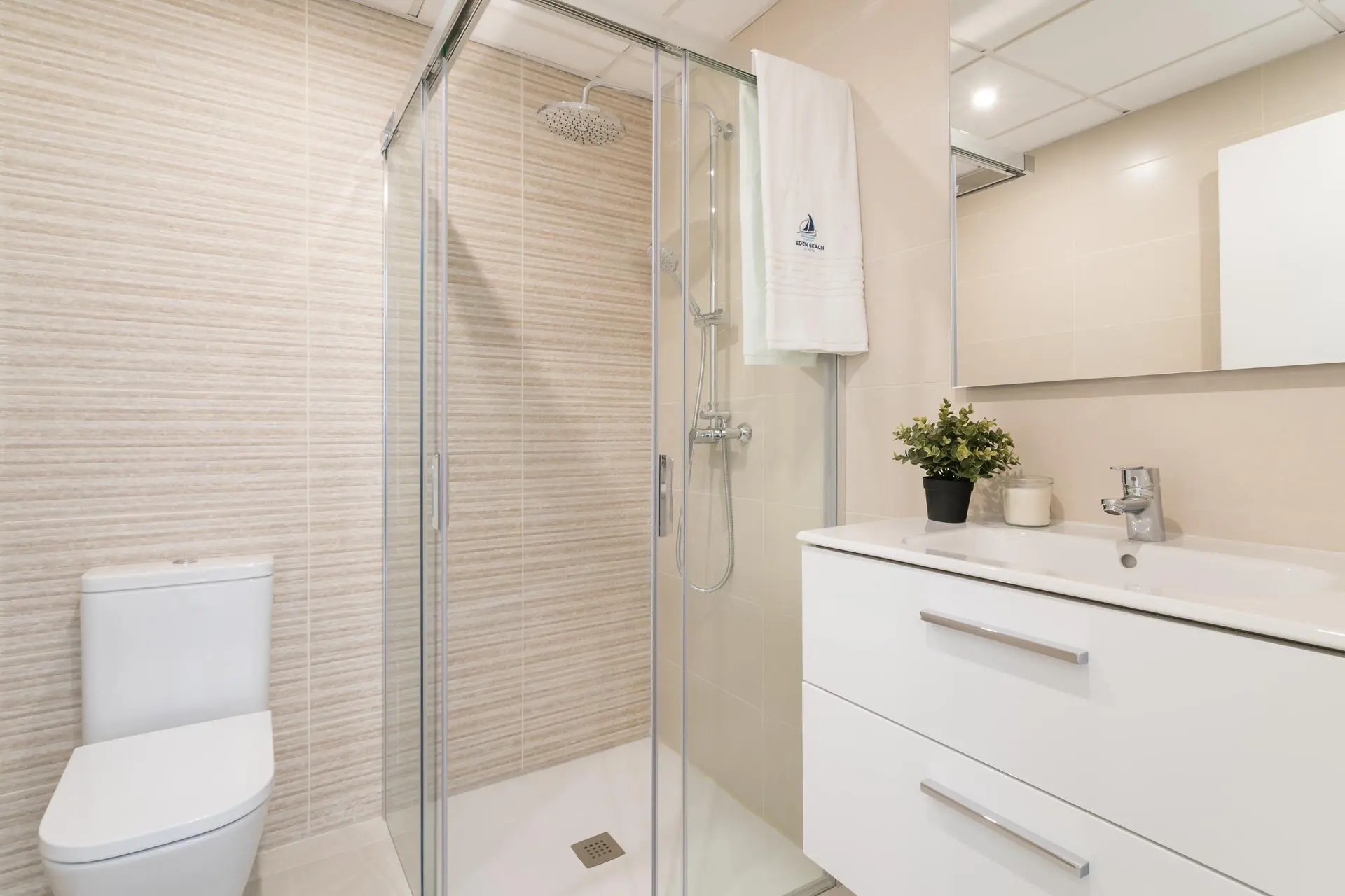 Apartment Of 65 M² In Torrevieja, Spain
