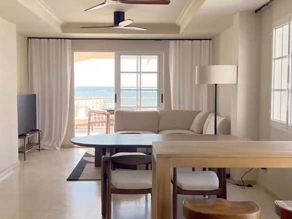 4-bedroom Flat In Santa Pola, Spain (170 M²)