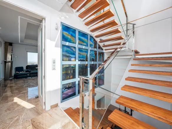 5-bedroom House In Petrer, Spain (516 M²)