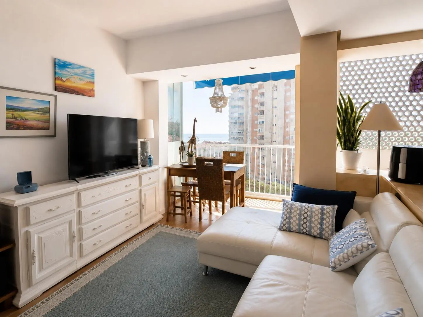 Apartment Of 87 M² In Alicante, Spain