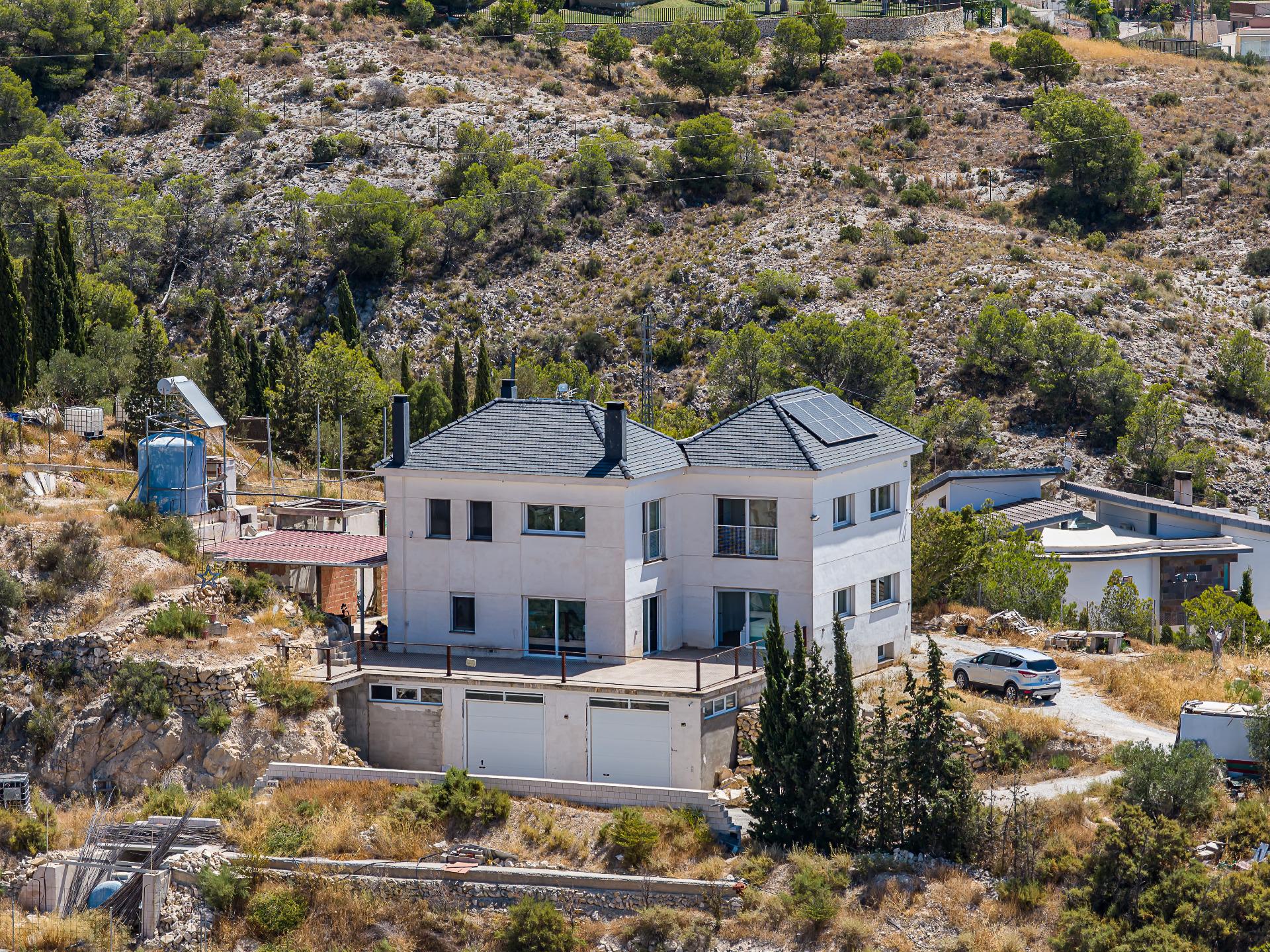 House Of 516 M² In Petrer, Spain