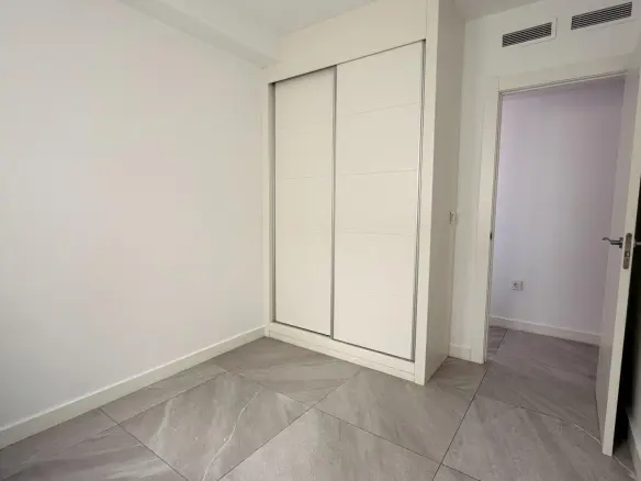 3-bedroom Flat In Gran Alacant, Spain (100 M²)