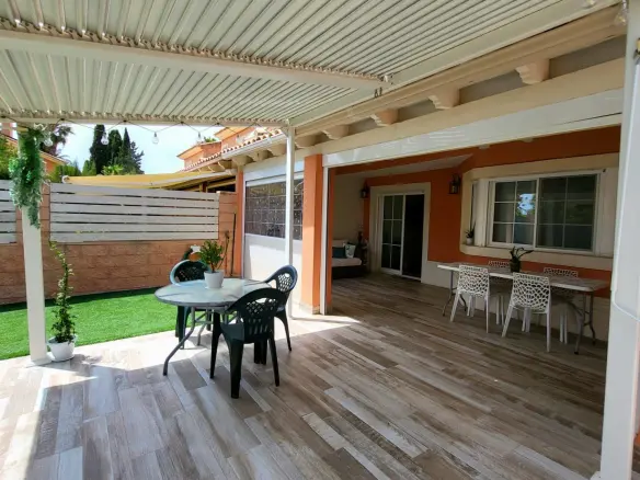 5-bedroom Terraced House In San Juan Alicante, Spain (252 M²)