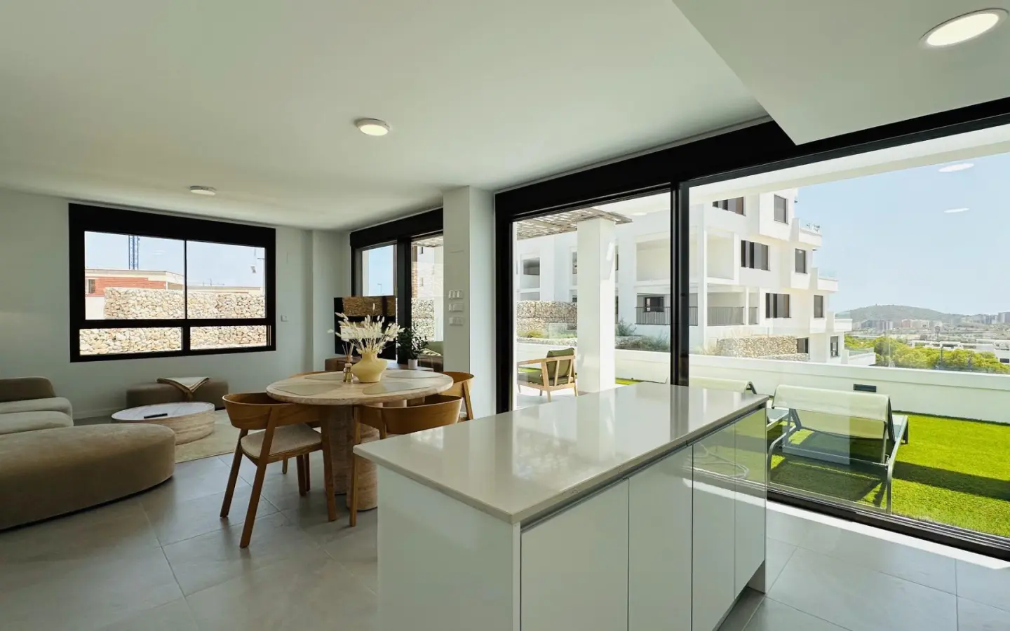 Apartment Of 130 M² In Finestrat, Spain