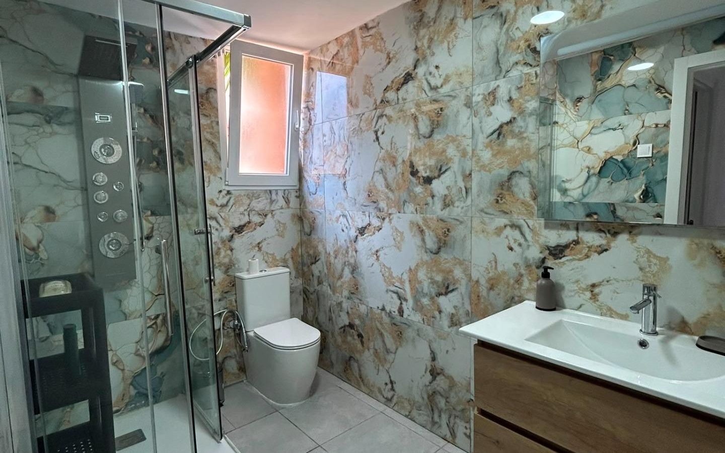 Apartment Of 78 M² In Alicante, Spain