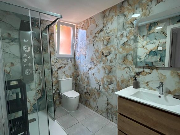 4-bedroom Apartment In Alicante, Spain (78 M²)