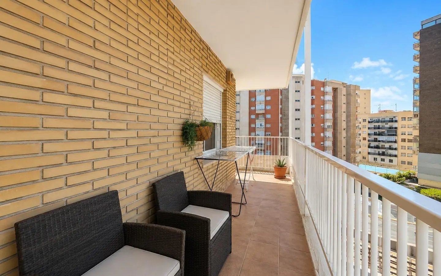 Apartment Of 87 M² In Alicante, Spain