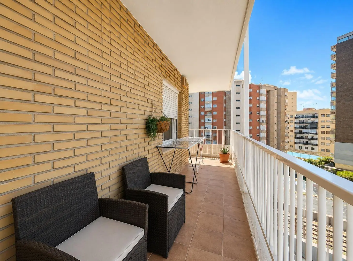 Apartment Of 87 M² In Alicante, Spain