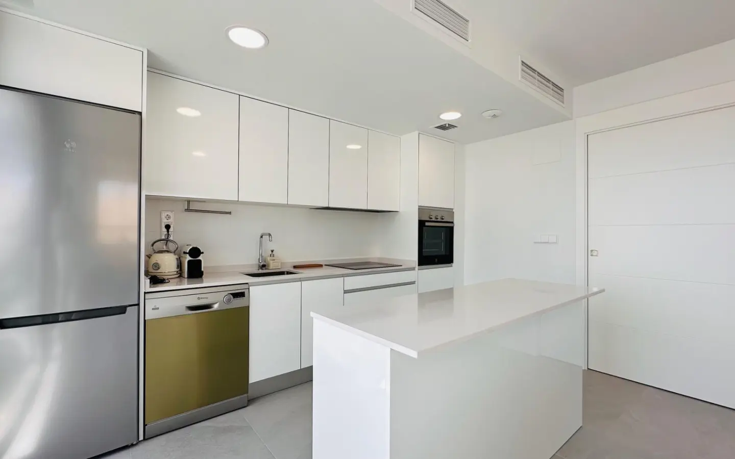 Apartment Of 130 M² In Finestrat, Spain