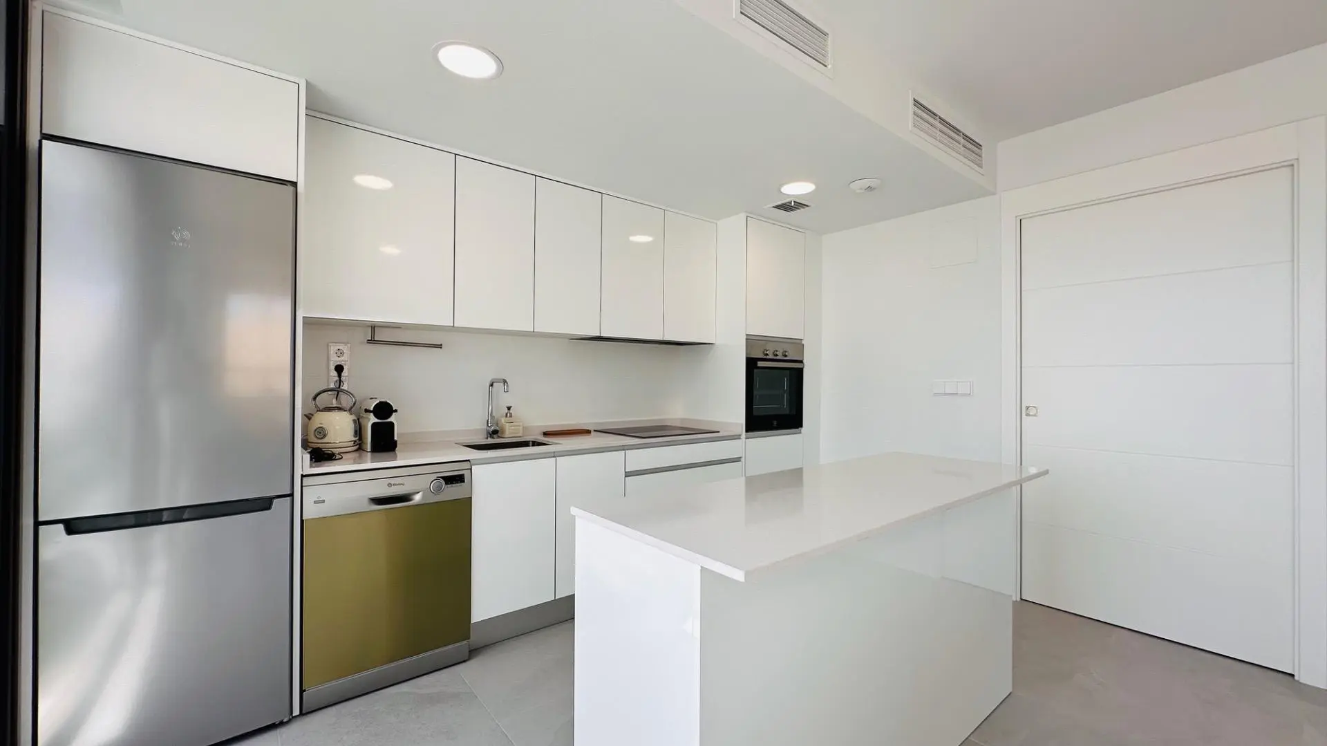 Apartment Of 130 M² In Finestrat, Spain