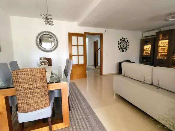 5-bedroom Terraced House In San Juan Alicante, Spain (252 M²)