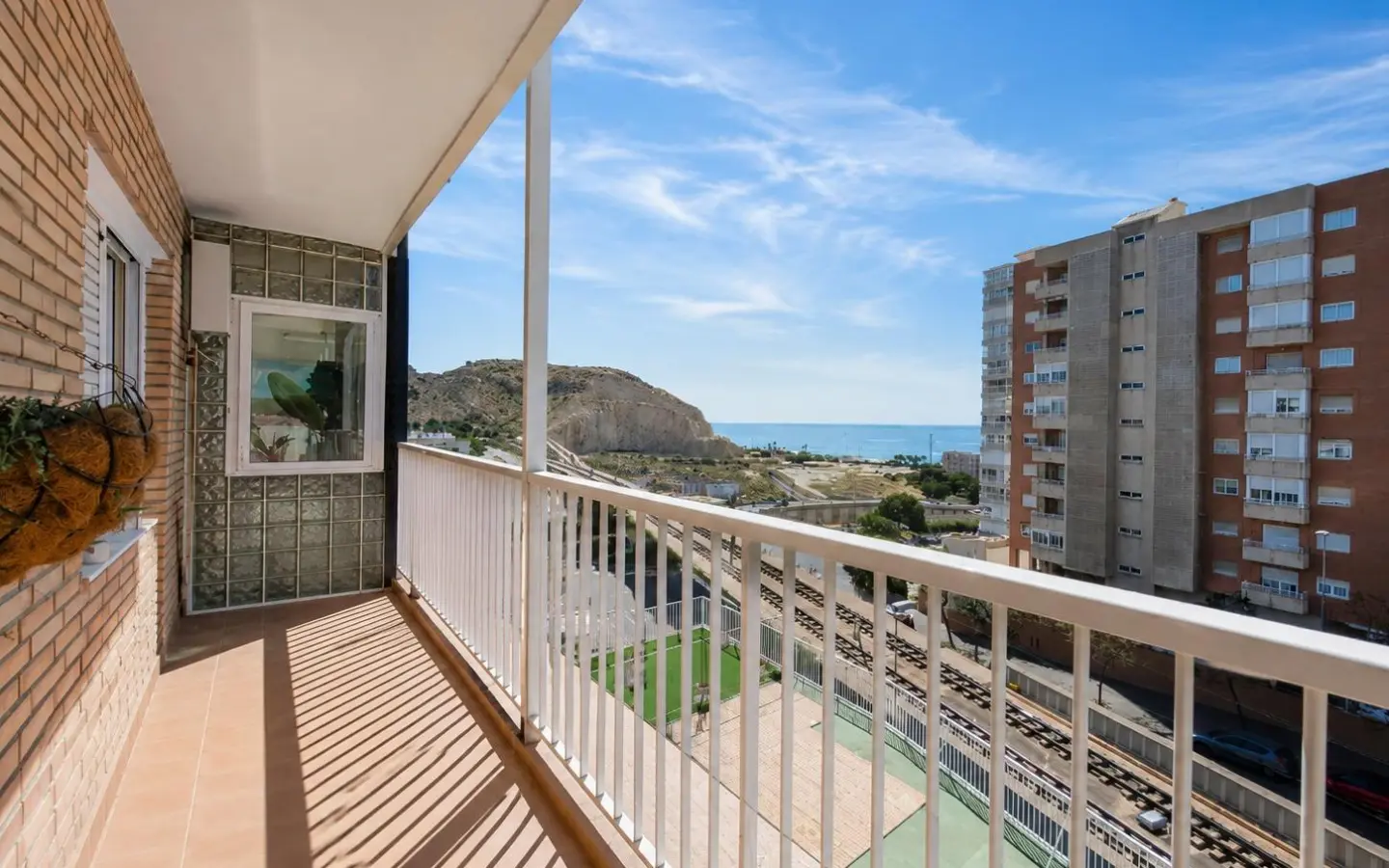 Apartment Of 87 M² In Alicante, Spain