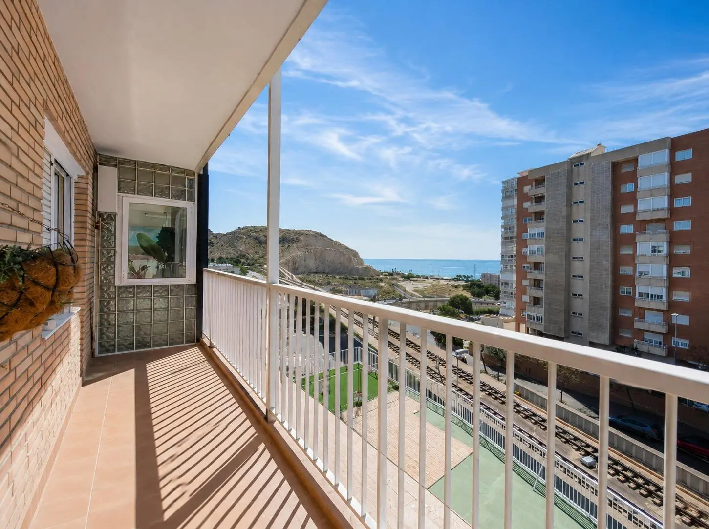 Apartment Of 87 M² In Alicante, Spain