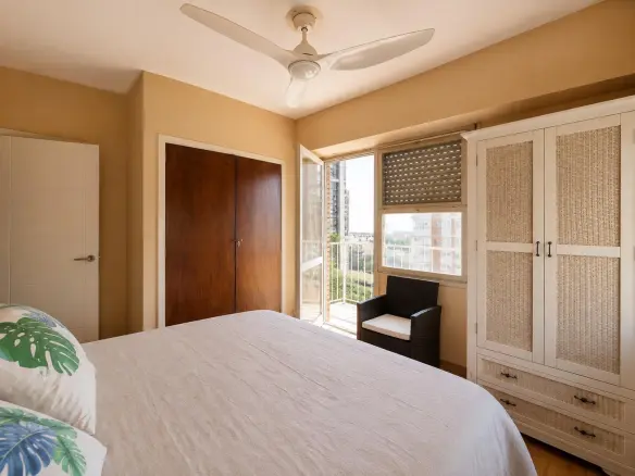 2-bedroom Apartment In Alicante, Spain (87 M²)