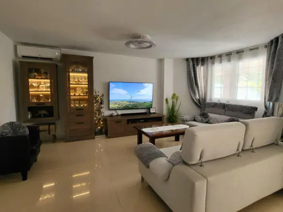 5-bedroom Terraced House In San Juan Alicante, Spain (252 M²)