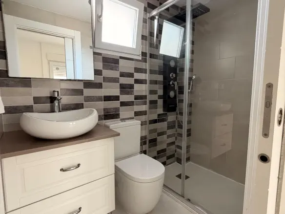 3-bedroom Flat In Gran Alacant, Spain (100 M²)