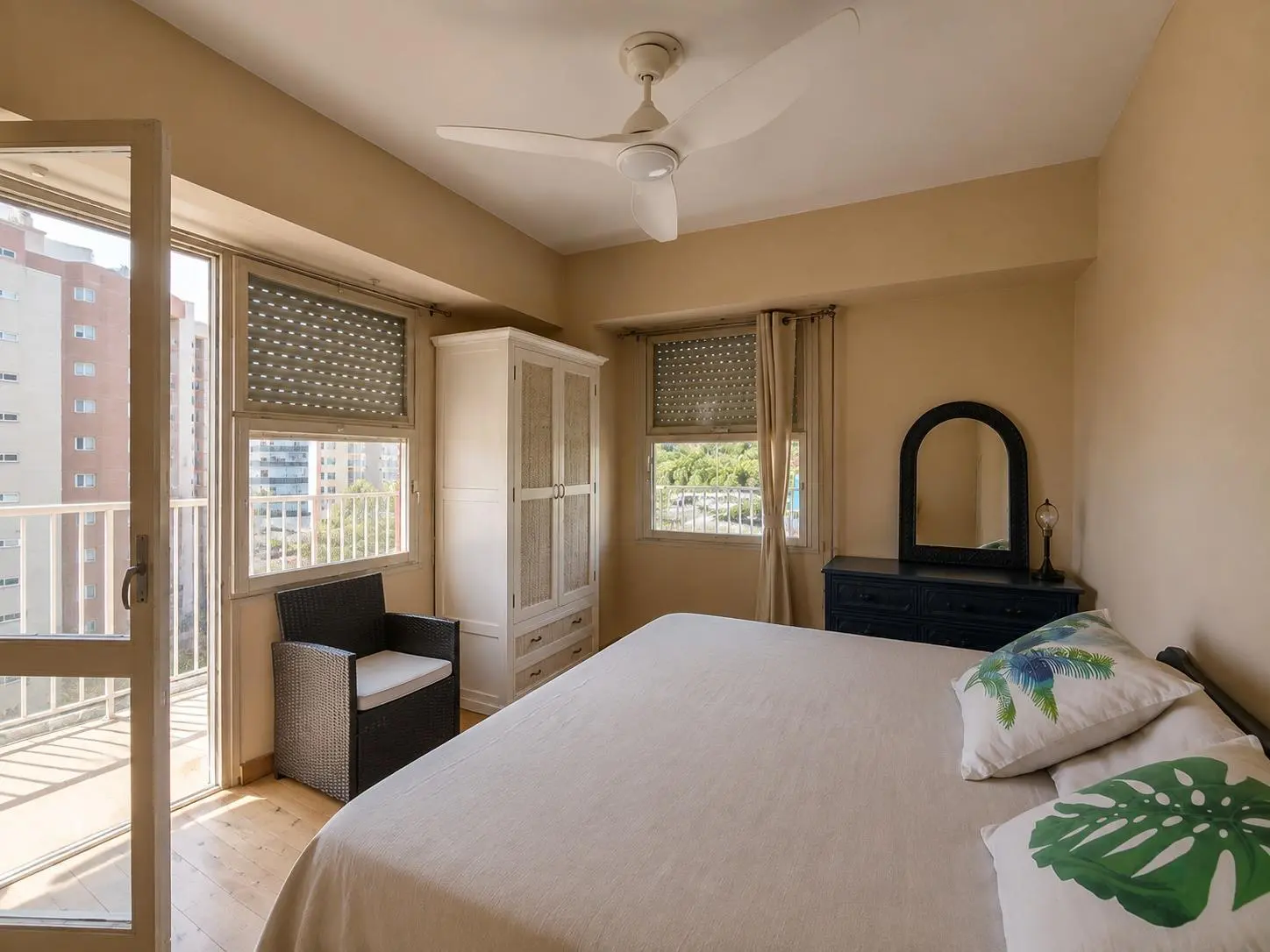Apartment Of 87 M² In Alicante, Spain
