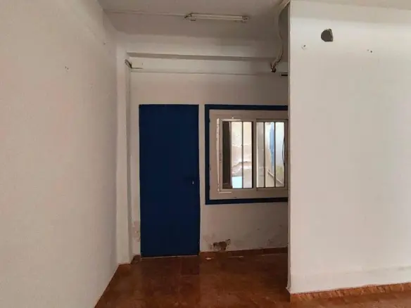 Commercial Unit In Elche, Spain (90 M²)