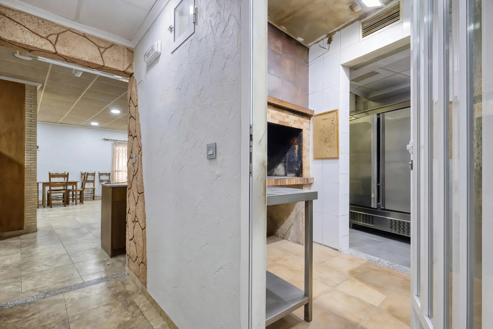 Business Of 240 M² In Orihuela, Spain