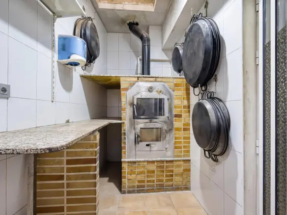 5-bedroom Business In Orihuela, Spain (240 M²)