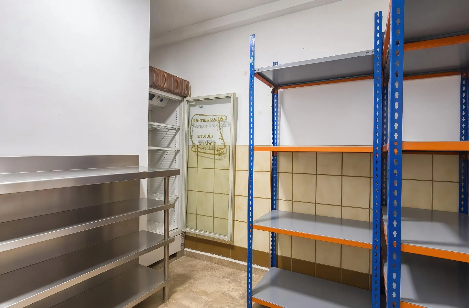 Business Of 240 M² In Orihuela, Spain