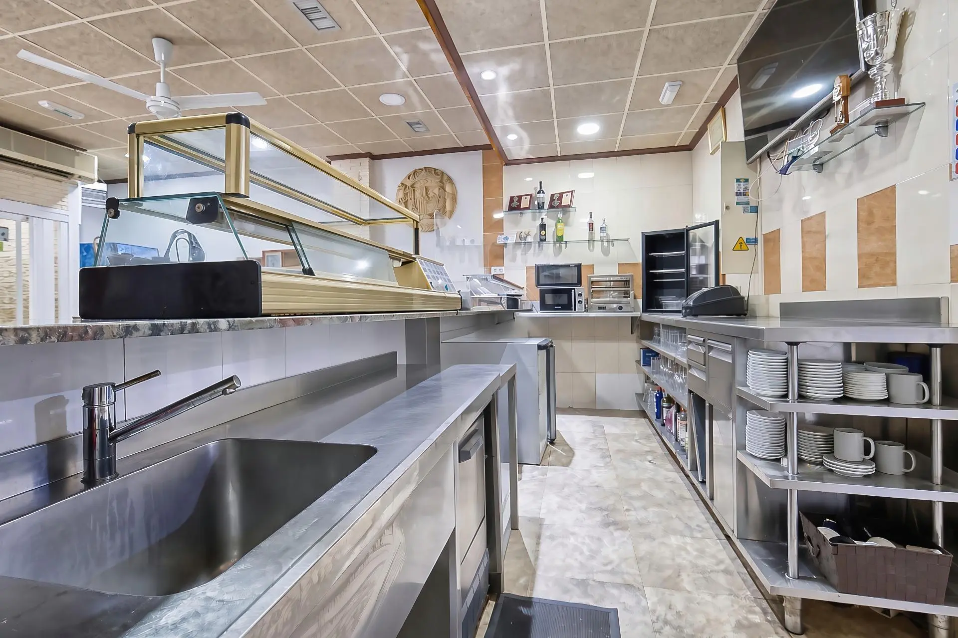 Business Of 240 M² In Orihuela, Spain