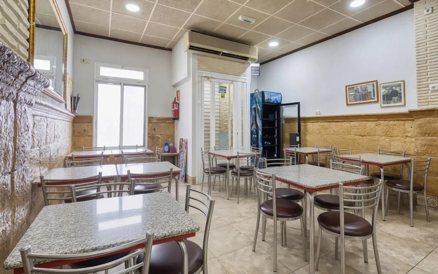 Business Of 240 M² In Orihuela, Spain