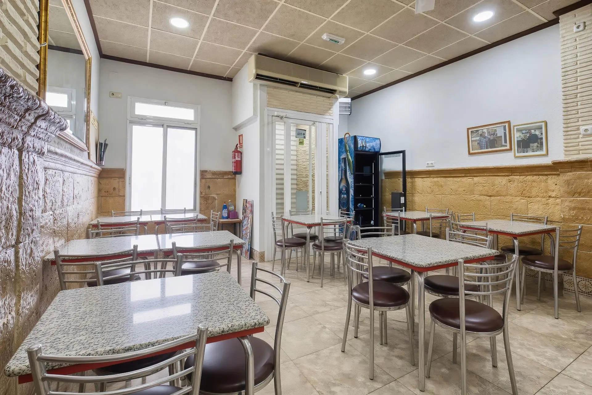 Business Of 240 M² In Orihuela, Spain