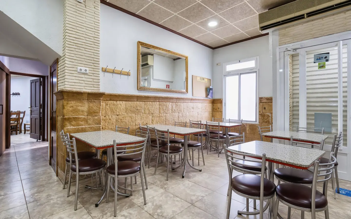 Business Of 240 M² In Orihuela, Spain