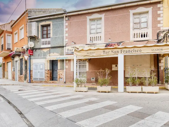 5-bedroom Business In Orihuela, Spain (240 M²)