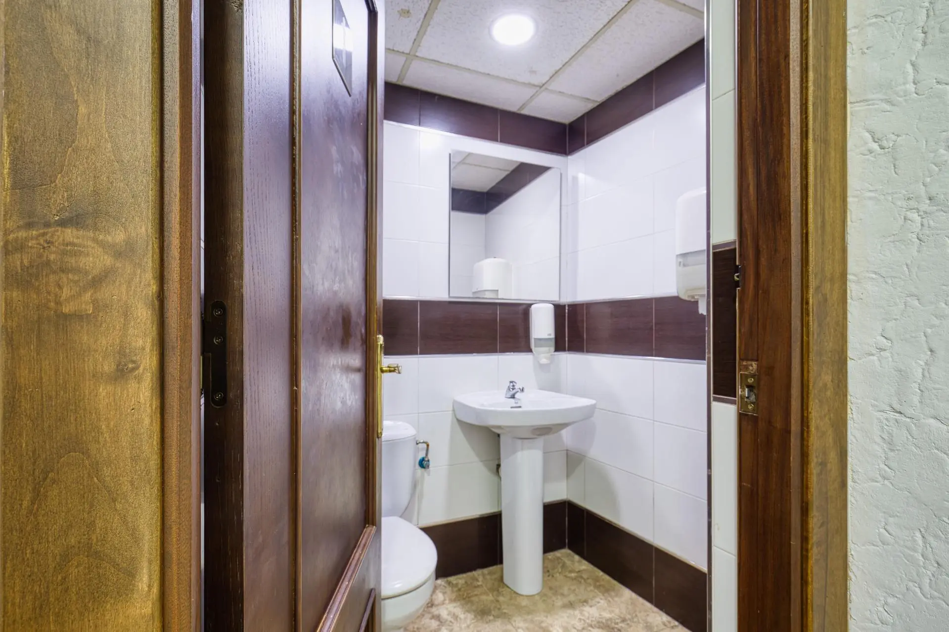 Business Of 240 M² In Orihuela, Spain